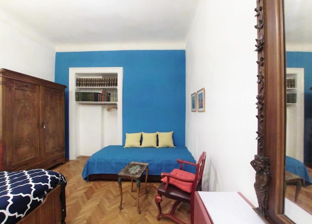 Casa Antica - Historical Apartment In Old City Center Trieste Room photo